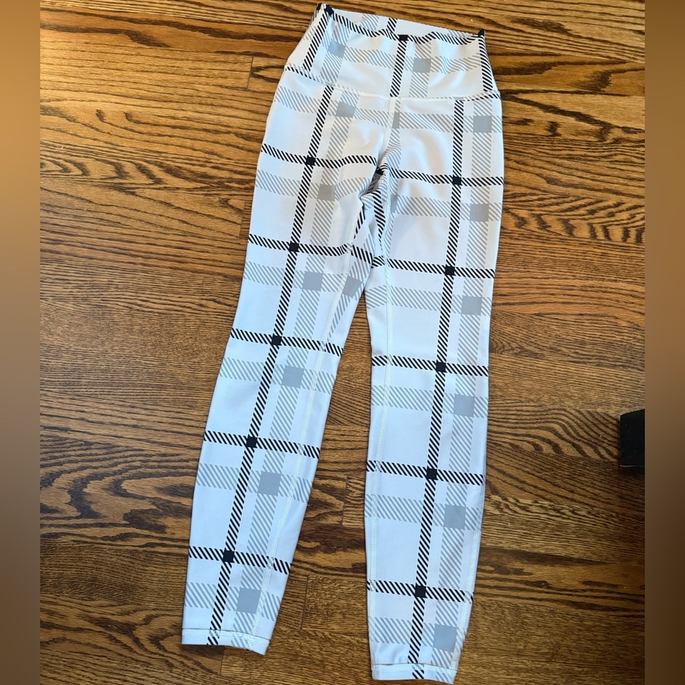 Alo Plaid High-Waisted Leggings xs
